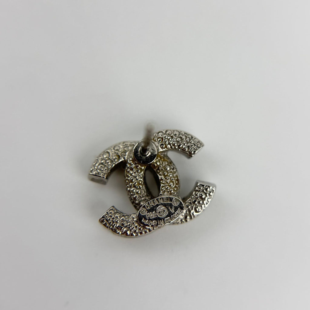 Chanel CC Logo Earrings Silver Vintage — view 6