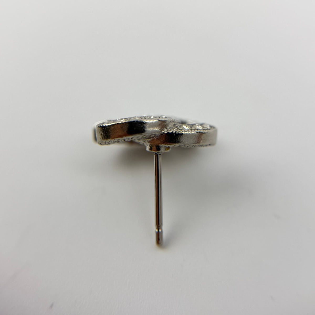 Chanel CC Logo Earrings Silver Vintage — view 9