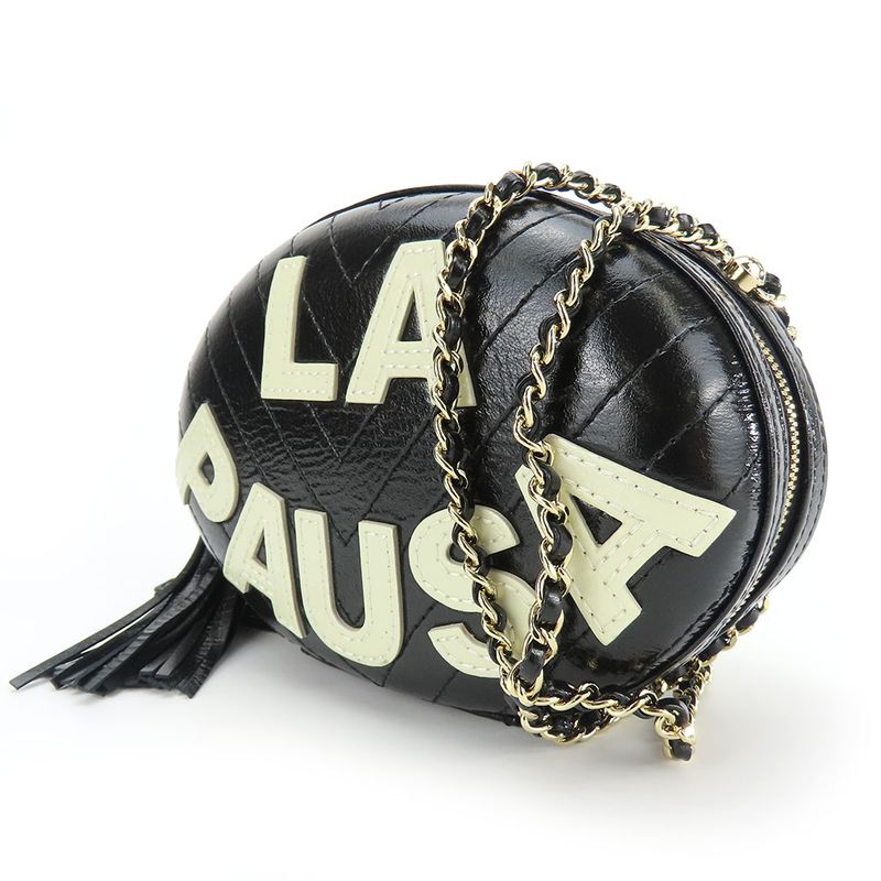 Chanel Shoulder Bag La Pausa Leather Black Gold Hardware V Stitching 26 th Chain — view 2