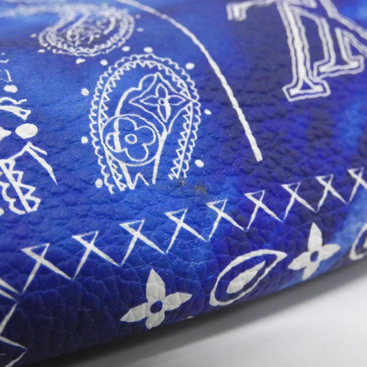 Louis Vuitton Monogram Bandana Discovery Bum Bag PM Bleu — view 6