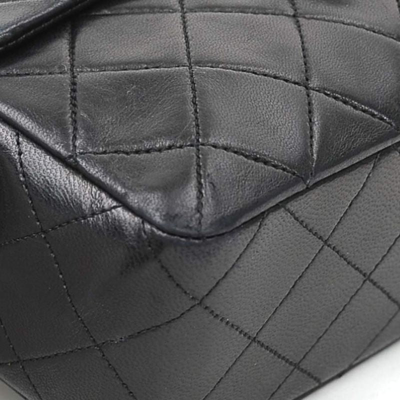 Chanel Shoulder Bag Quilted — view 7