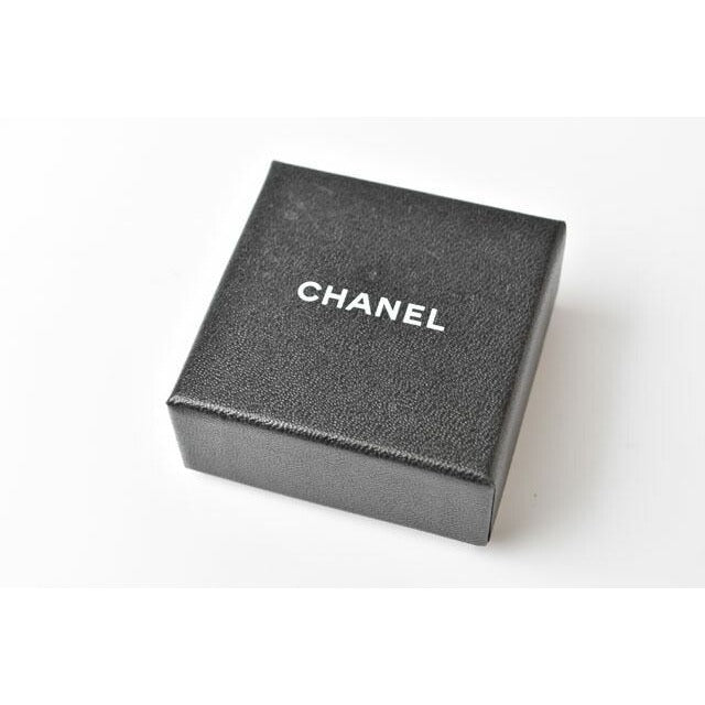 Chanel Swing Earrings CC Mark Heart Motif Pink — view 9