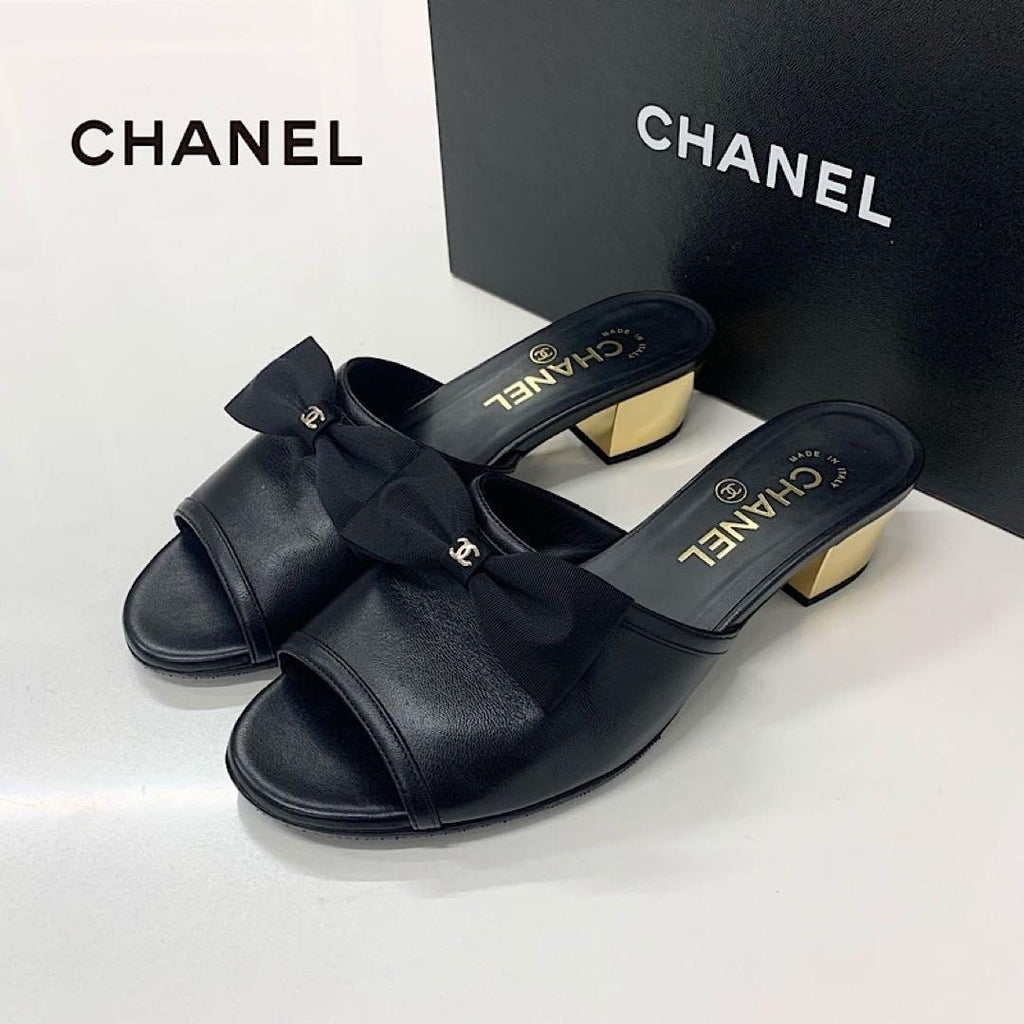 Chanel CC Logo Leather Ribbon Sandals Black