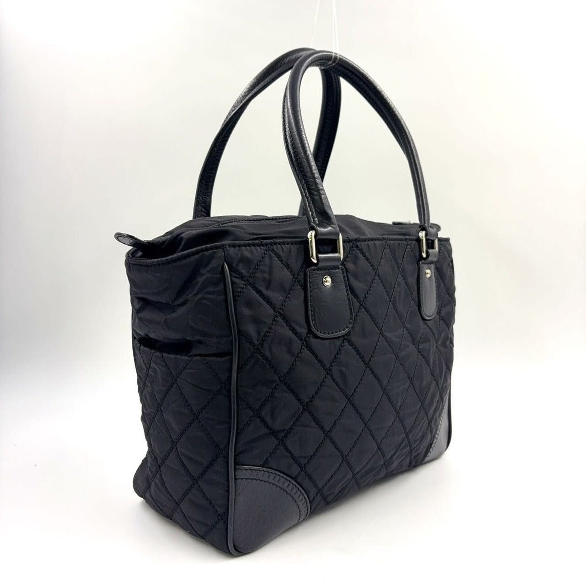 Chanel CC Large Executive Tote Paris New York Calfskin Shoulder Bag — view 4