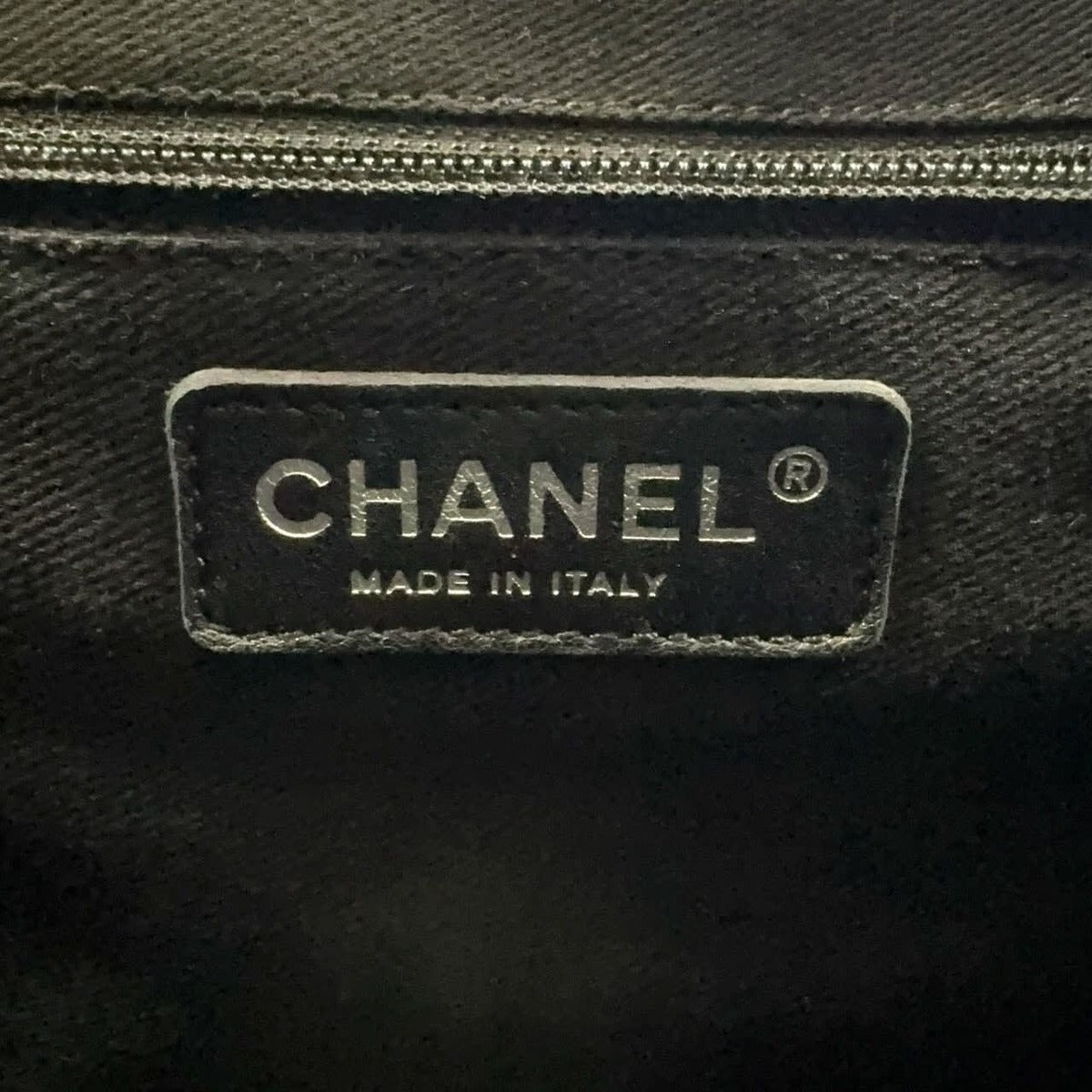 Chanel CC Large Executive Tote Paris New York Calfskin Shoulder Bag — view 7