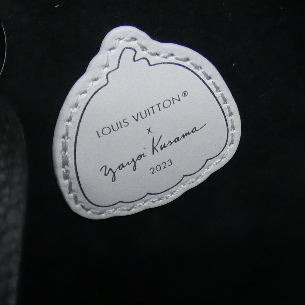 Louis Vuitton Monogram Empreinte Neo Noe MM Shoulder Bag — view 6