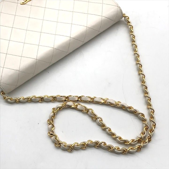 Chanel Quilted Lambskin CC Logo Push Lock Chain Shoulder Bag White — view 7