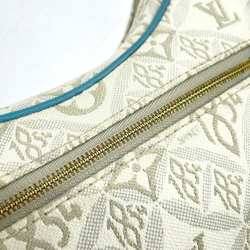 Louis Vuitton Loop Shoulder Bag — view 4