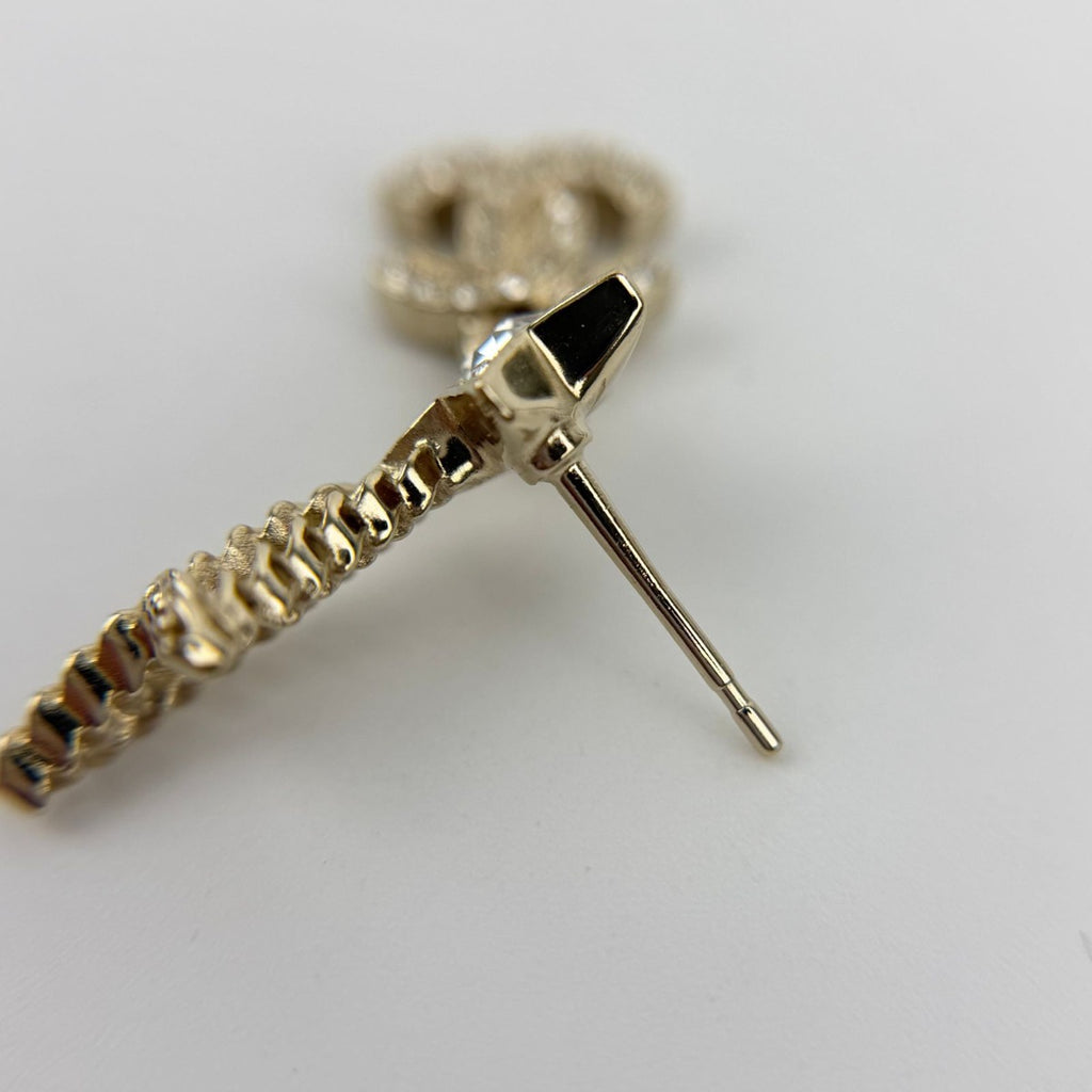 Chanel CC Logo Star Motif Earrings Gold Vintage — view 6