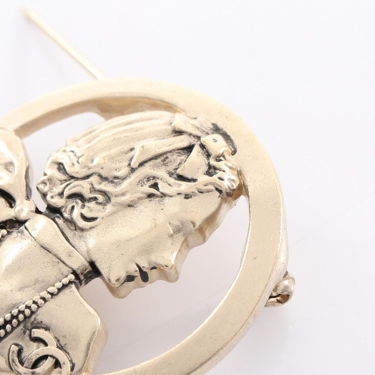 Chanel Brooch Mademoiselle CC Logo — view 4