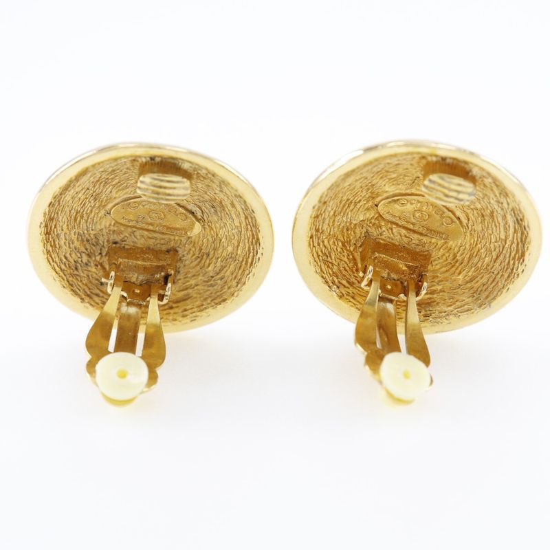 Chanel Coco Mark Quilted Vintage Gold Plated 27.8 g Earrings — view 5