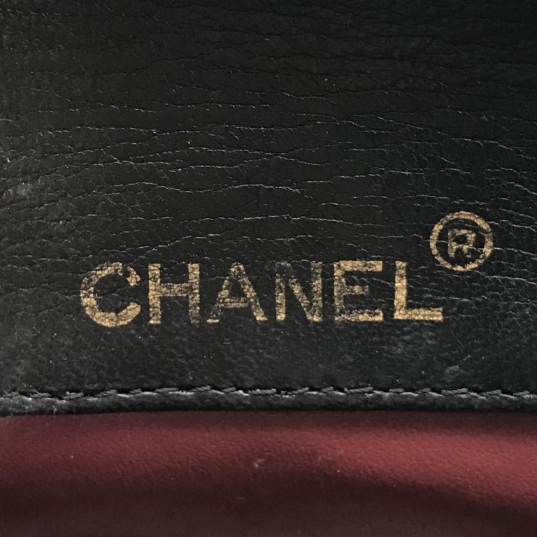 Chanel CC Logo Mini Quilted Lambskin Turnlock Chain Shoulder Bag Black — view 9