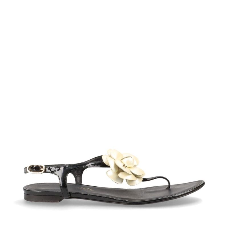 Chanel Coco Mark Camellia Patent Leather Sandals 35 C Black And Ivory — view 4