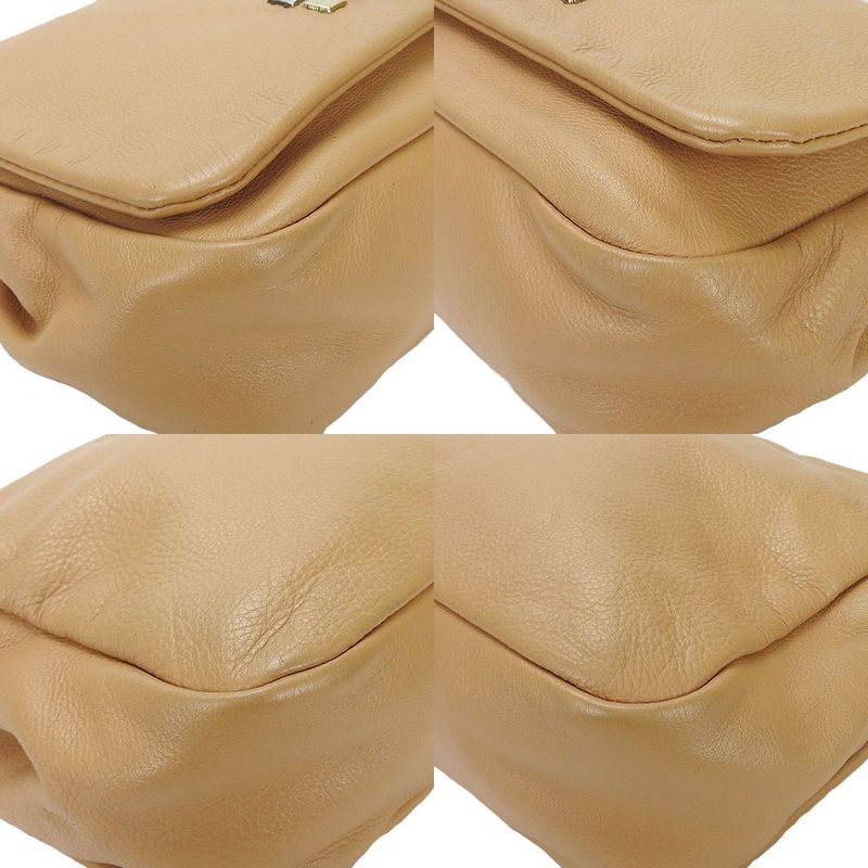 Chanel Shoulder Bag Chain Leather Beige Studded — view 8