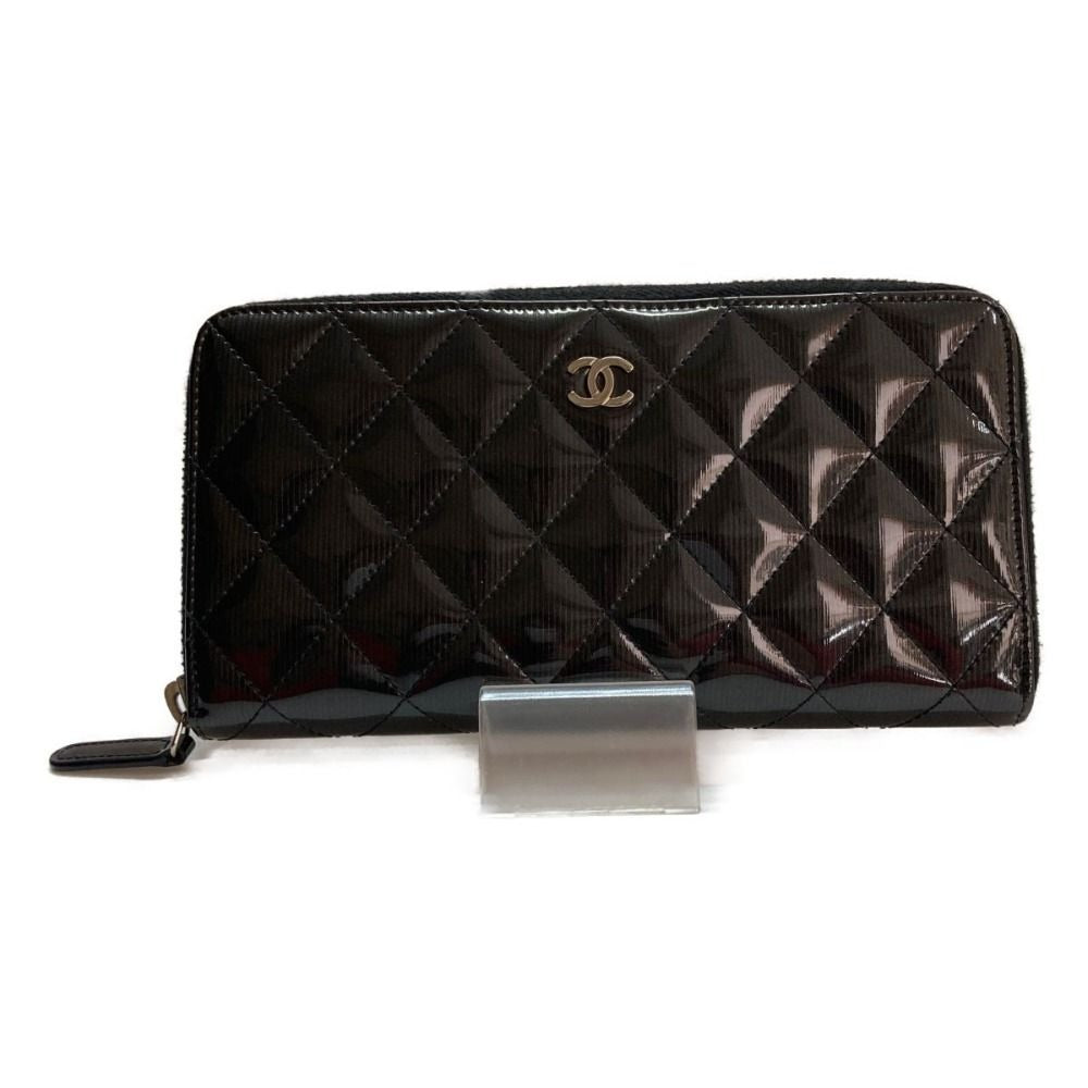 Chanel Quilted Round Zipper Patent Leather Black