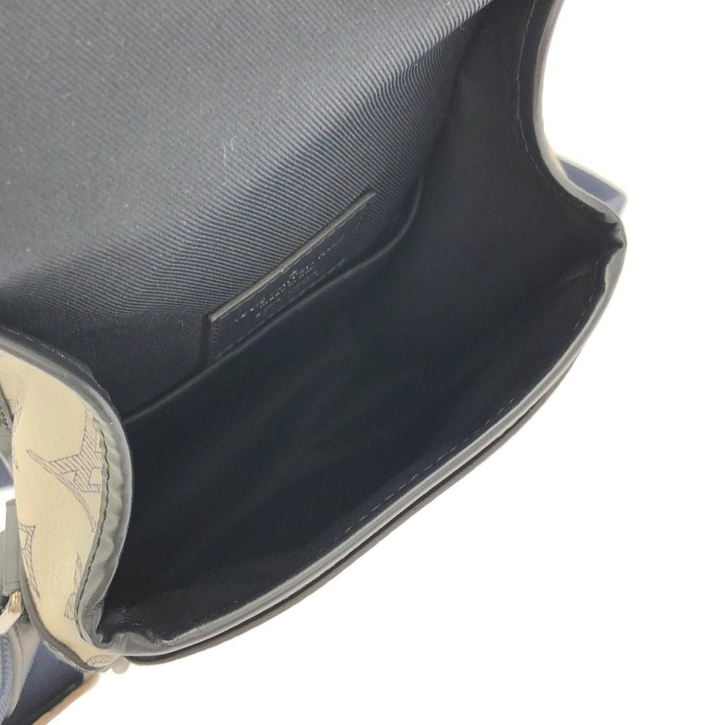 Louis Vuitton Monogram Savannah Messenger BB Shoulder Bag — view 8