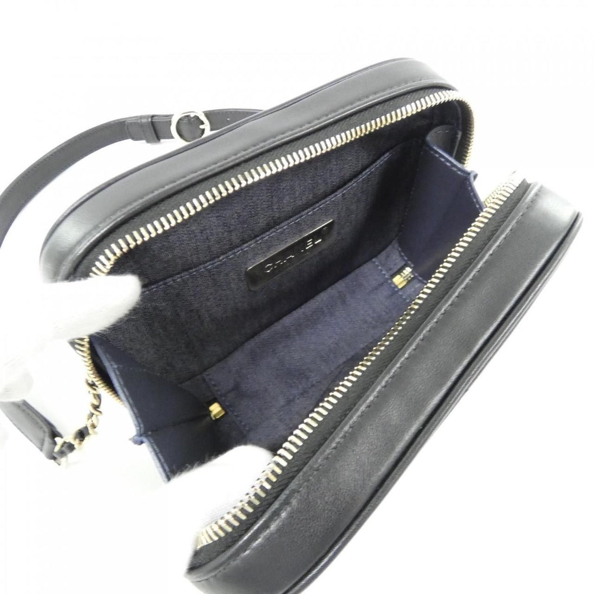 Chanel Waist Bag Black — view 9