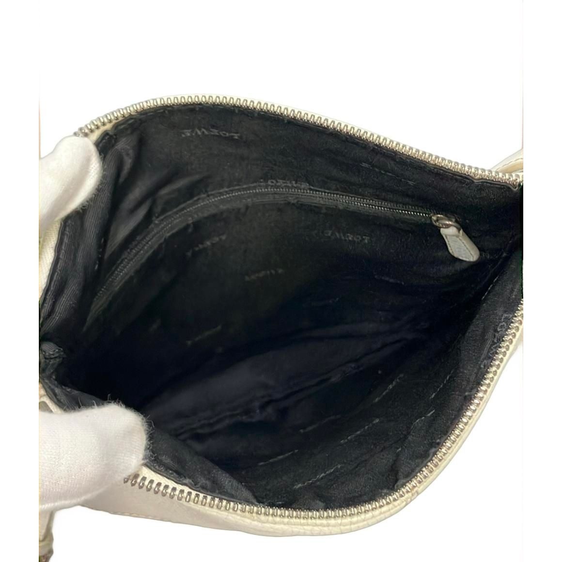 Loewe Shoulder Bag White — view 5