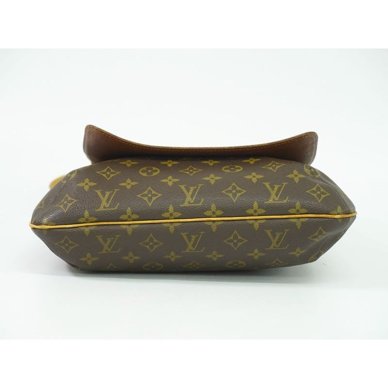 Louis Vuitton Musette Monogram Shoulder Bag Pochette Brown — view 4
