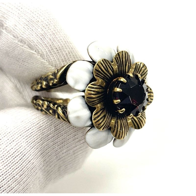 Gucci Flower Cocktail Ring S White Stones And GP — view 9