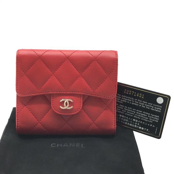 Chanel CC Logo Lambskin Quilted Mini Bifold Wallet Red