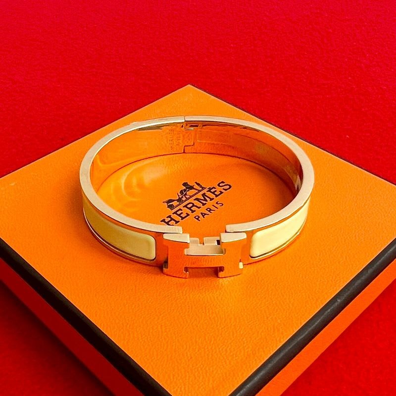 Hermes Click H Bracelet Bangle Accessories Gold Yellow