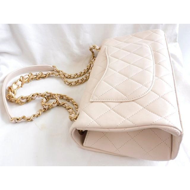 Chanel Quilted Chain Shoulder Bag Leather Light Beige — view 2