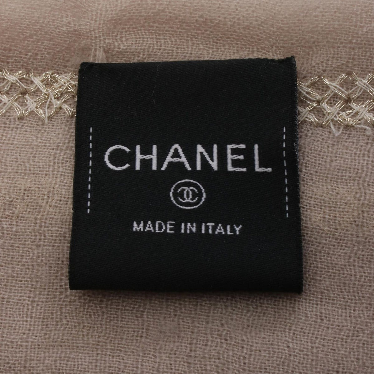 Chanel Shawl CC Logo Cashmere — view 2