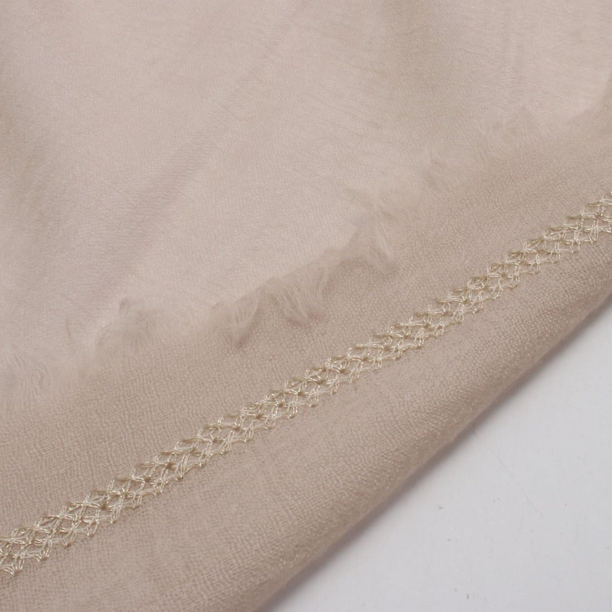 Chanel Shawl CC Logo Cashmere — view 5