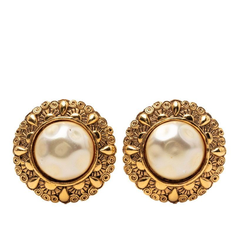 Chanel Round Earrings Gold Plated Faux Pearl