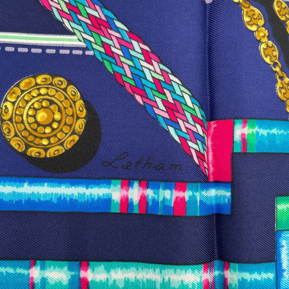 Hermes Scarf Silk Carre 90 Petite Main Seamstress Black — view 7