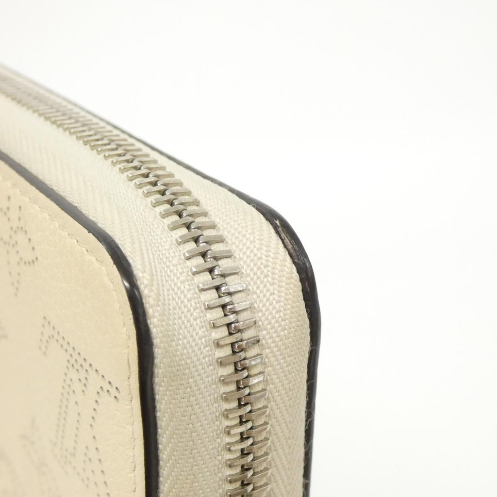 Louis Vuitton Mahina Zippy Wallet — view 3