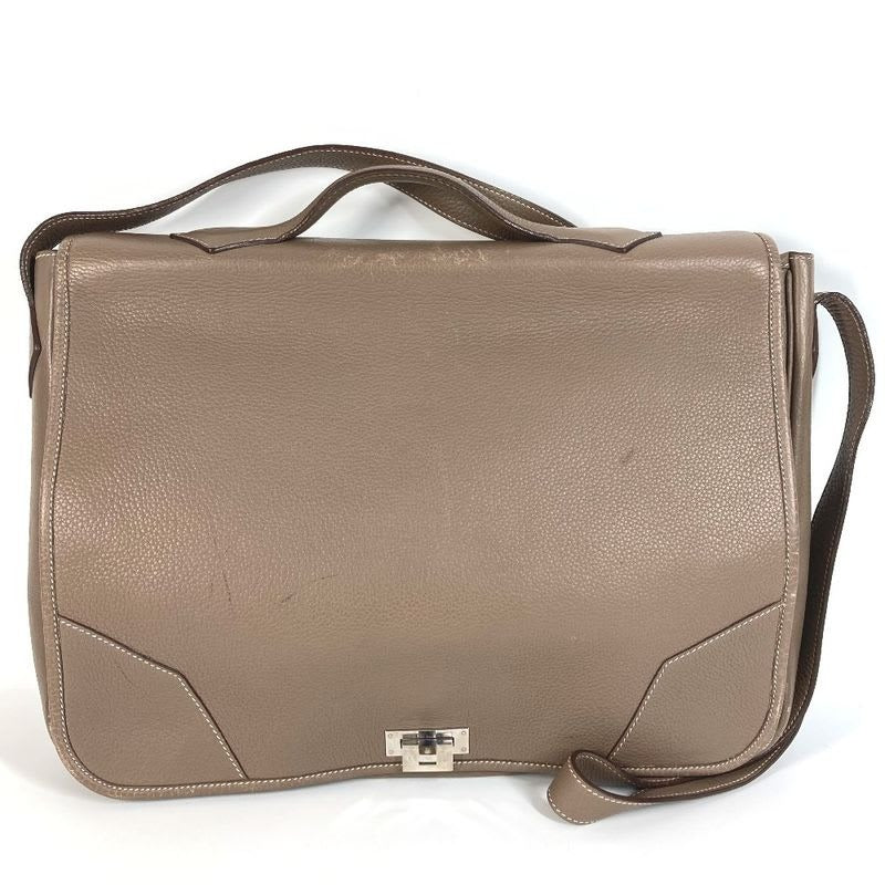 Hermes Handbag Victoria Messenger Bag Taurillon Clemence Etoupe Gray — view 2