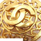 Chanel Brooch Gold Metal Round CC Logo Vintage — view 4