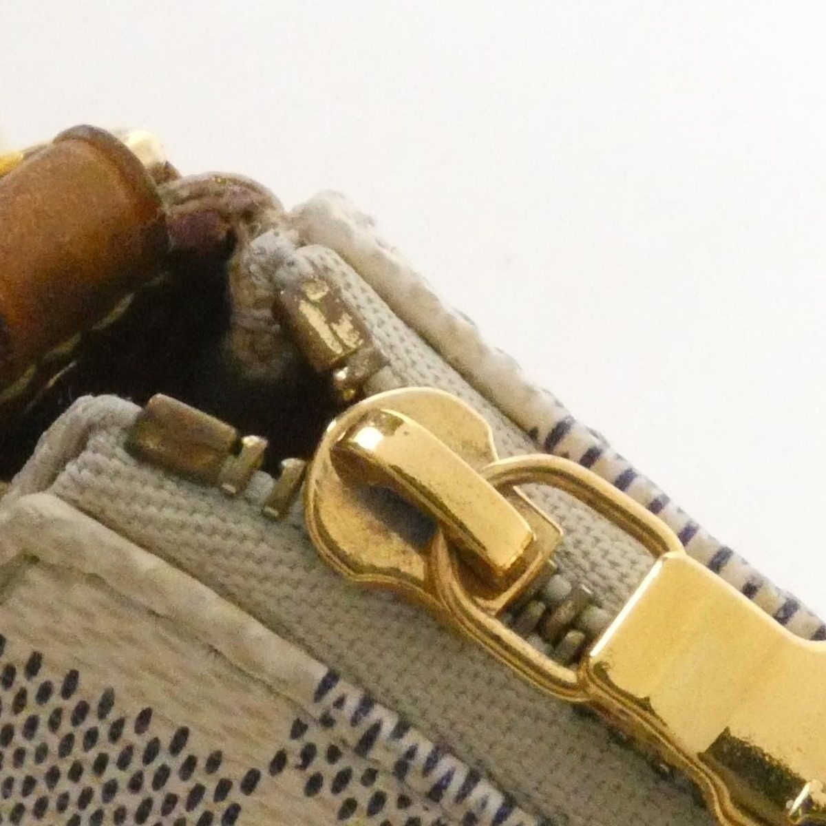 Louis Vuitton Damier Azur Shoulder Bag — view 6