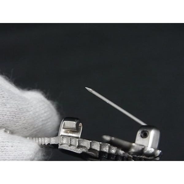 Hermes Seahorse Pin Badge Brooch Silver — view 3