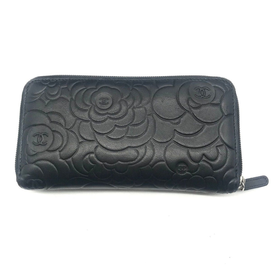 Chanel CC Logo Camellia Lambskin Zip Around Wallet Black — view 3