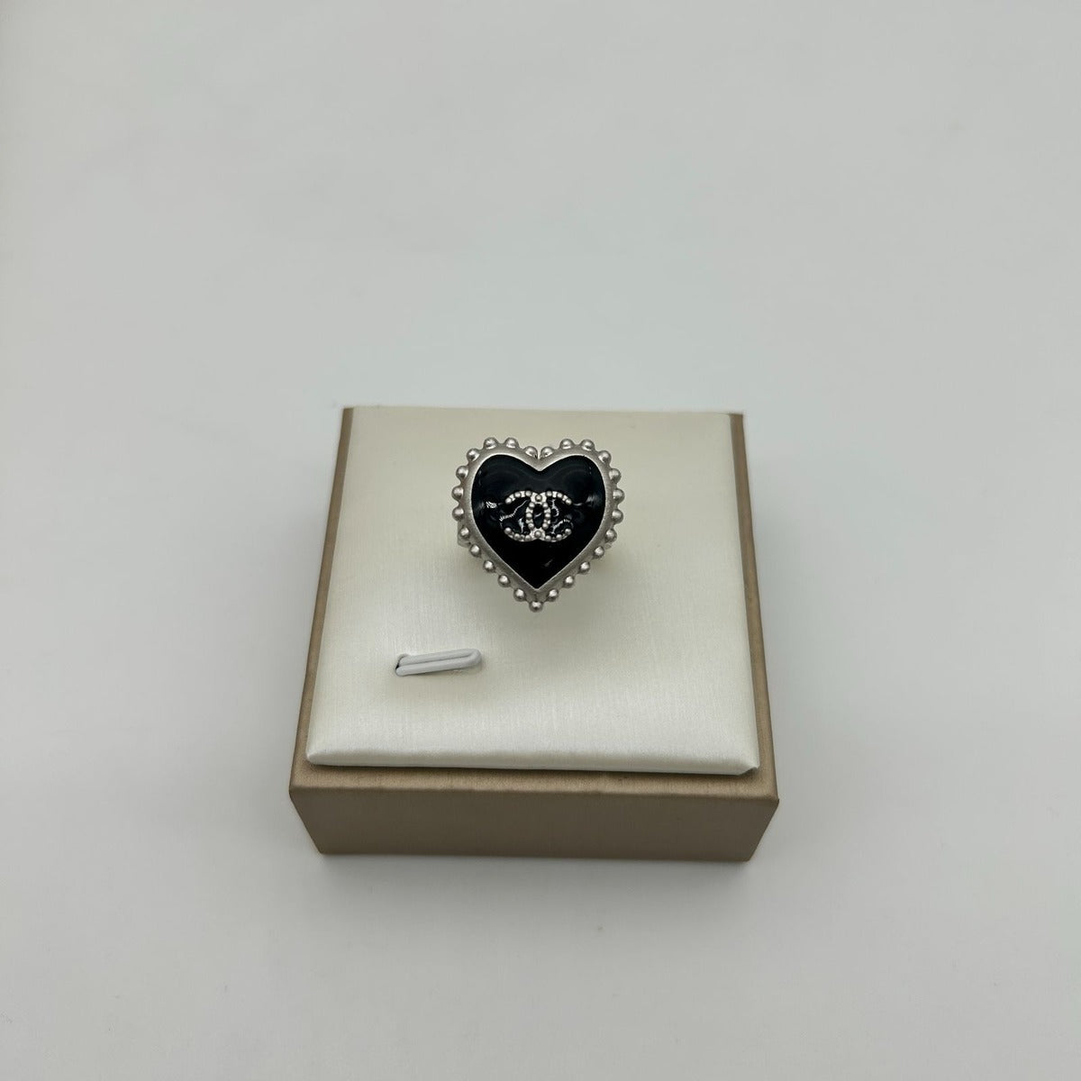 Chanel CC Logo Ring Black — view 4