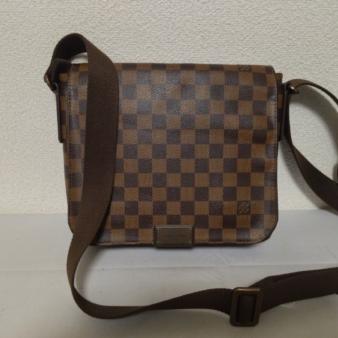 Louis Vuitton District PM Damier Shoulder Bag