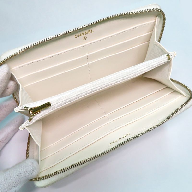 Chanel Long Zip Wallet Ap3337 Quilted Caviar Leather White Gdhardware — view 5