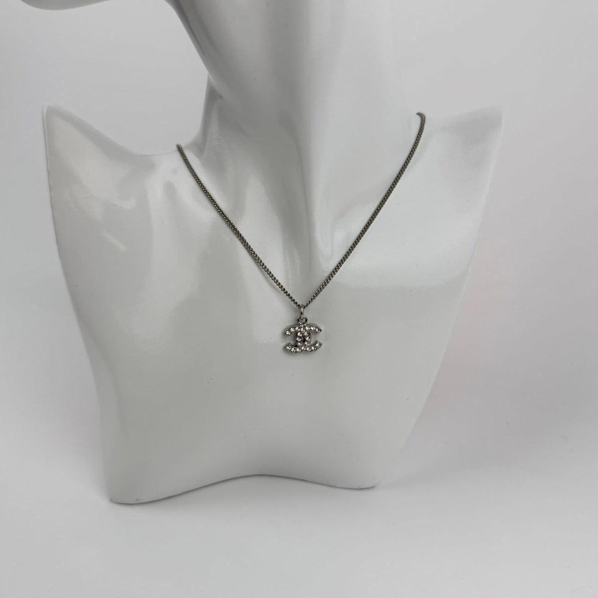Chanel CC Logo Necklace Silver Vintage
