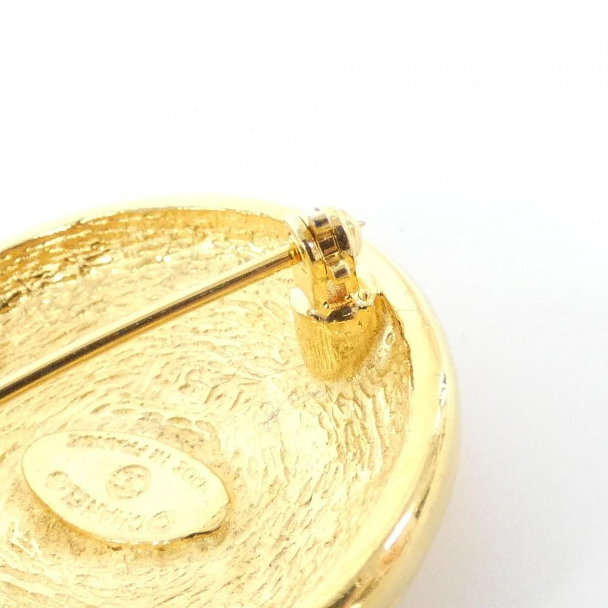 Chanel Vintage Brooch Gold — view 5