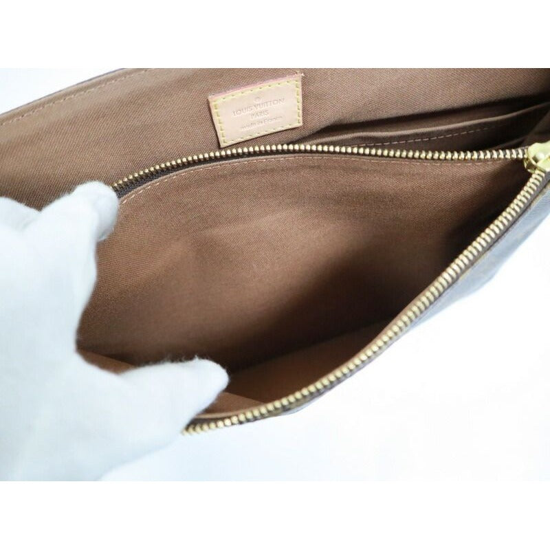 Louis Vuitton Messenger MM Bob le Shoulder Bag Monogram Brown — view 6