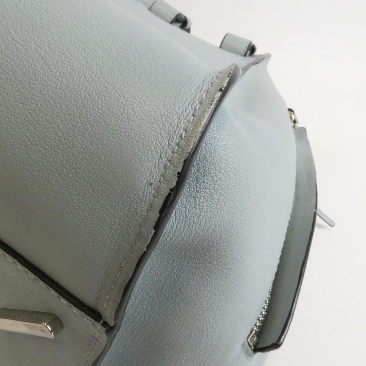 Loewe Hammock Small 387 30 Shoulder Bag — view 3