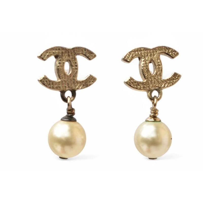 Chanel Mini CC Motif Coco Mark Swing Pearl Gold 08