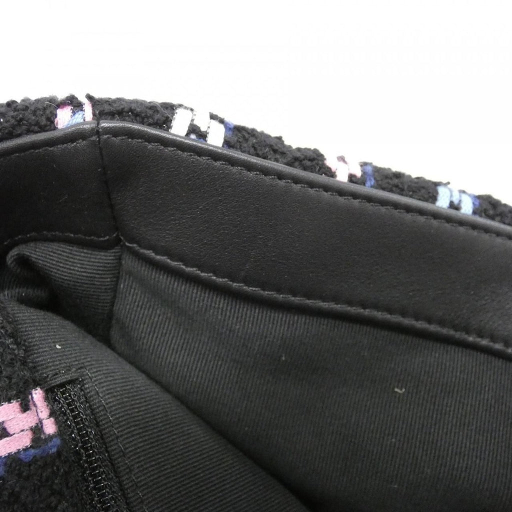 Chanel 19 Shoulder Bag — view 8