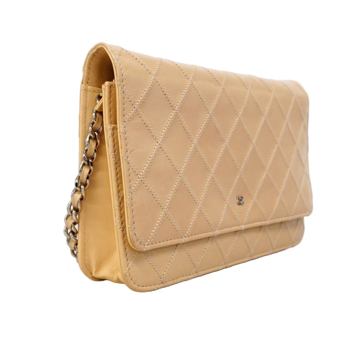 Chanel Shoulder Wallet Bicolor Leather Beige Silver — view 2