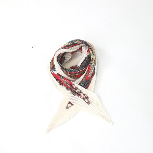 Hermes Pleated Carre Scarf Grands Fonds Deep Sea Fish Red — view 5