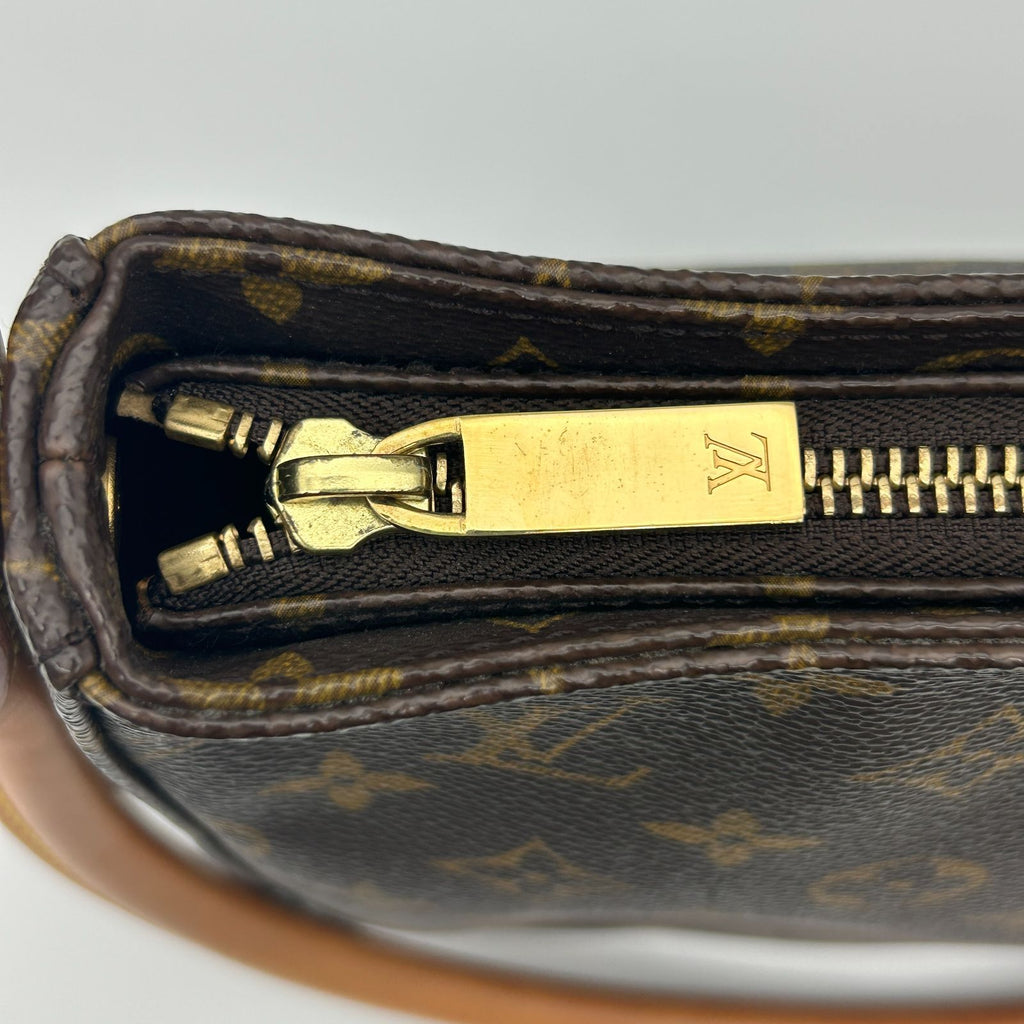 Louis Vuitton Looping MM — view 9