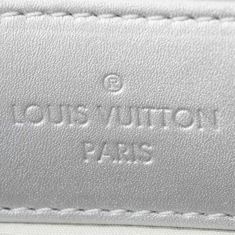 Louis Vuitton Tote Bag On The Go MM Frost Silver — view 8